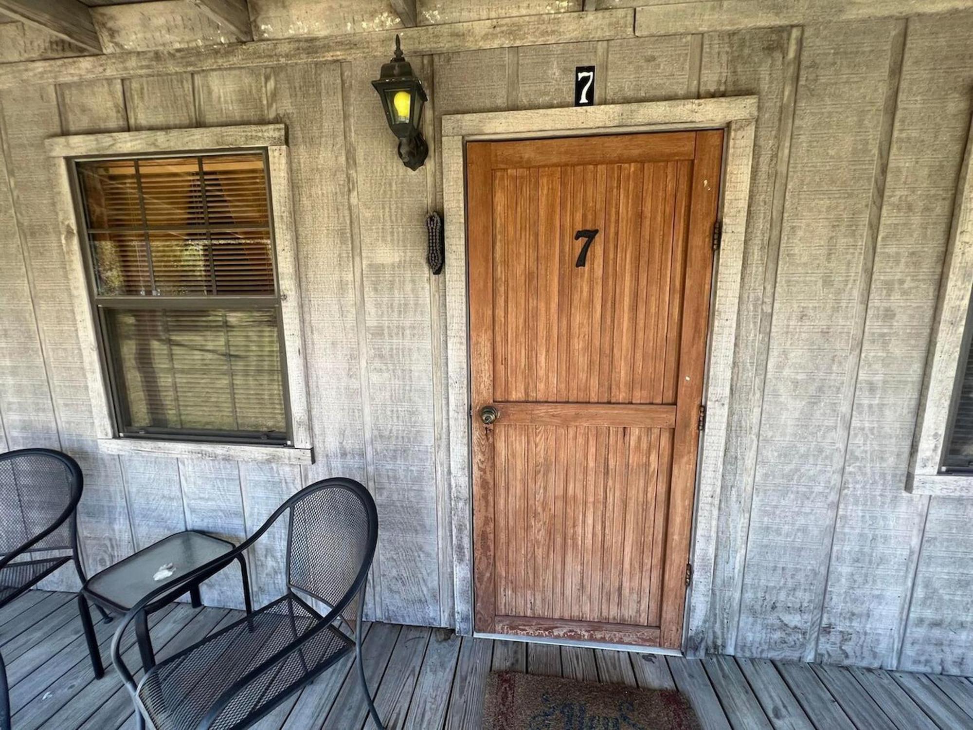 Crc Ranch Retreat Hotel Bandera Room photo